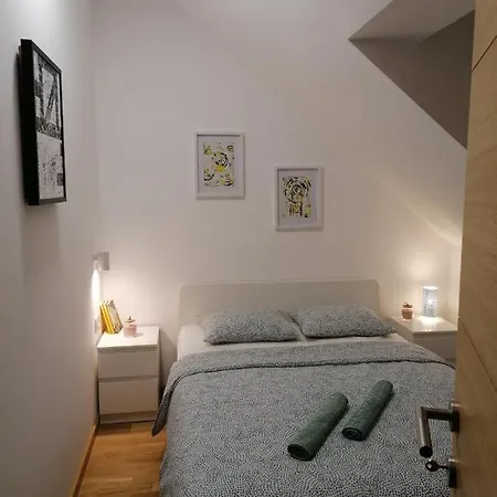 11 Breza 公寓 兹拉蒂博尔