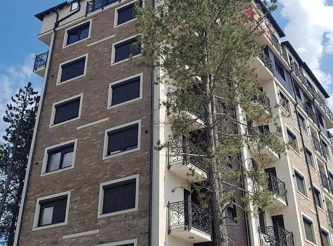 11 Breza Apartman *